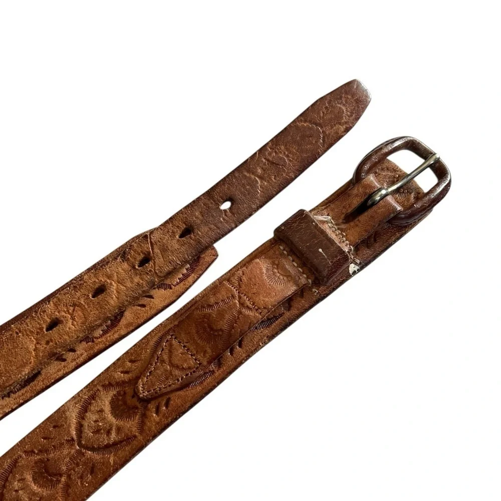 Vintage 36 Full Grain Leather Horsehide Paris Western Style Belt